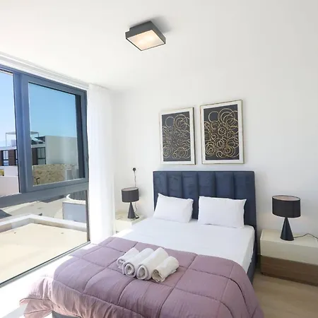 Brand New 4 Bedroom In Protaras Center 别墅