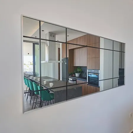 Brand New 4 Bedroom In Protaras Center 别墅