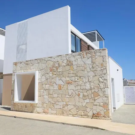 Brand New 4 Bedroom In Protaras Center 别墅 帕拉利米尼